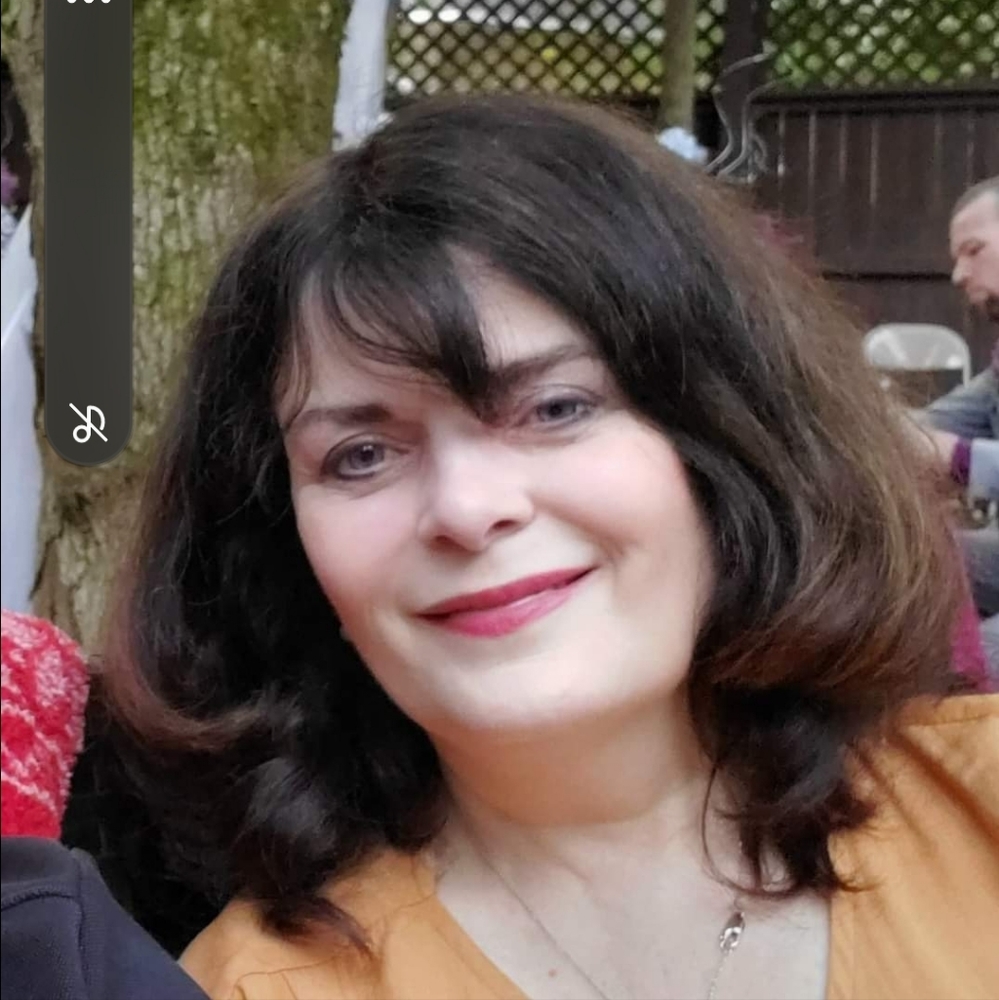 Meet your Posher, Lisa